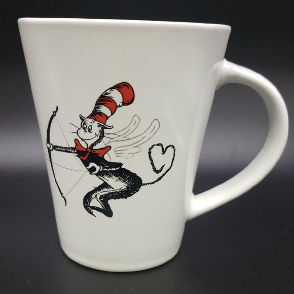 Dr. Seuss Cat in the Hat NWOT 2022 Valentine's Day Mug - Picture 1 of 5